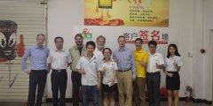 客户合影4